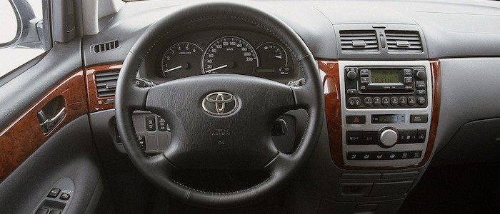 Toyota Avensis Verso  2.0 16v VVT-i